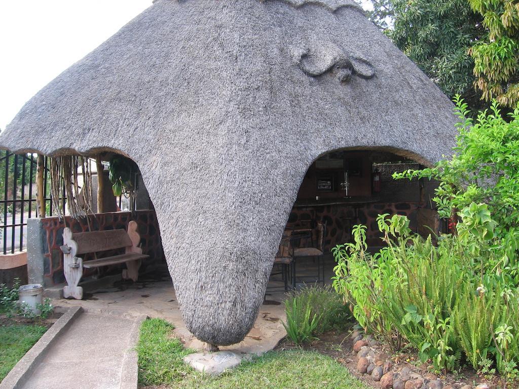 ליבינגסטון The Stone Guest House מראה חיצוני תמונה